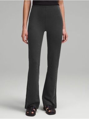 Lululemon brushed softstreme ribbed zip flared pant 32.5 size 8 in black